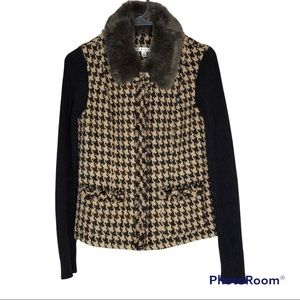 CAbi Houndstooth Faux Fur Collar Jacket Size 2